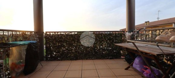 3 Schlafzimmer Wohnung in Mantua, Italy, Nr. 379450 5