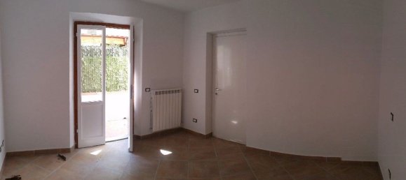 3-salle Appartement à Cascina, Italy No. 11935 4