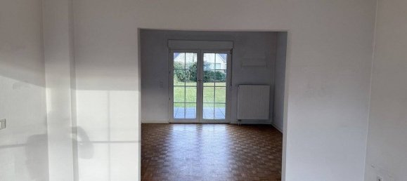 Casa de 4 habitaciónes en Krefeld, Germany No. 10288 11