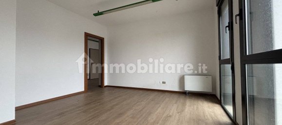 89m² Office in Altavilla Vicentina, Italy No. 341419 3