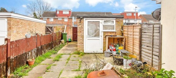 3 bedrooms House in Essex, United Kingdom No. 4144 3