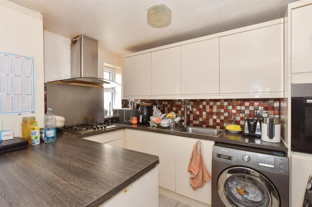 3 bedrooms House in Essex, United Kingdom No. 4144