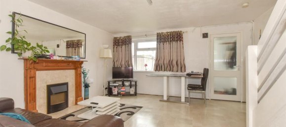 3 bedrooms House in Essex, United Kingdom No. 4144 6