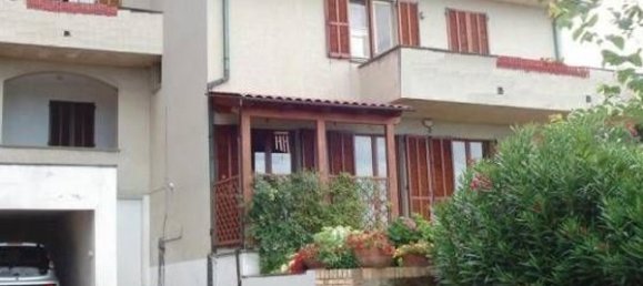 Вилла с 6 комнатами в Чивитанова Марке, Италия № 164602 9