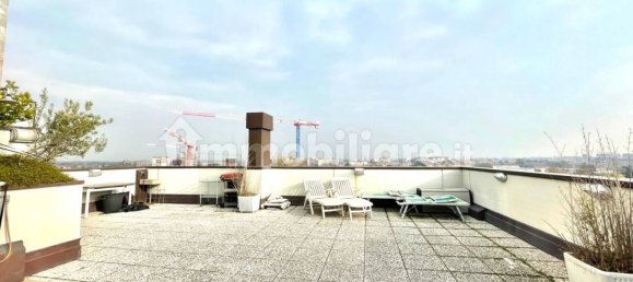 Пентхаус с 2 спальнями в Болонья, Италия № 22811 38