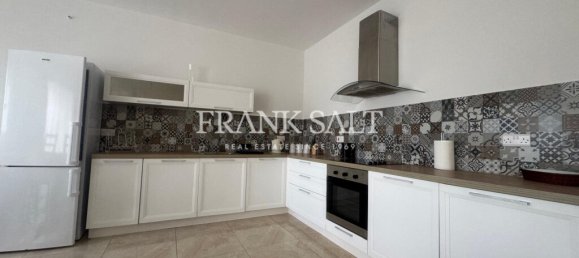 3 bedrooms Apartment in Gharb, Malta No. 6145 4