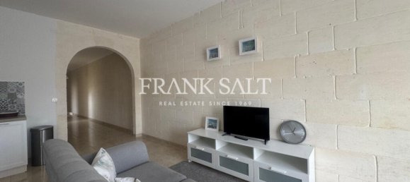3 bedrooms Apartment in Gharb, Malta No. 6145 5