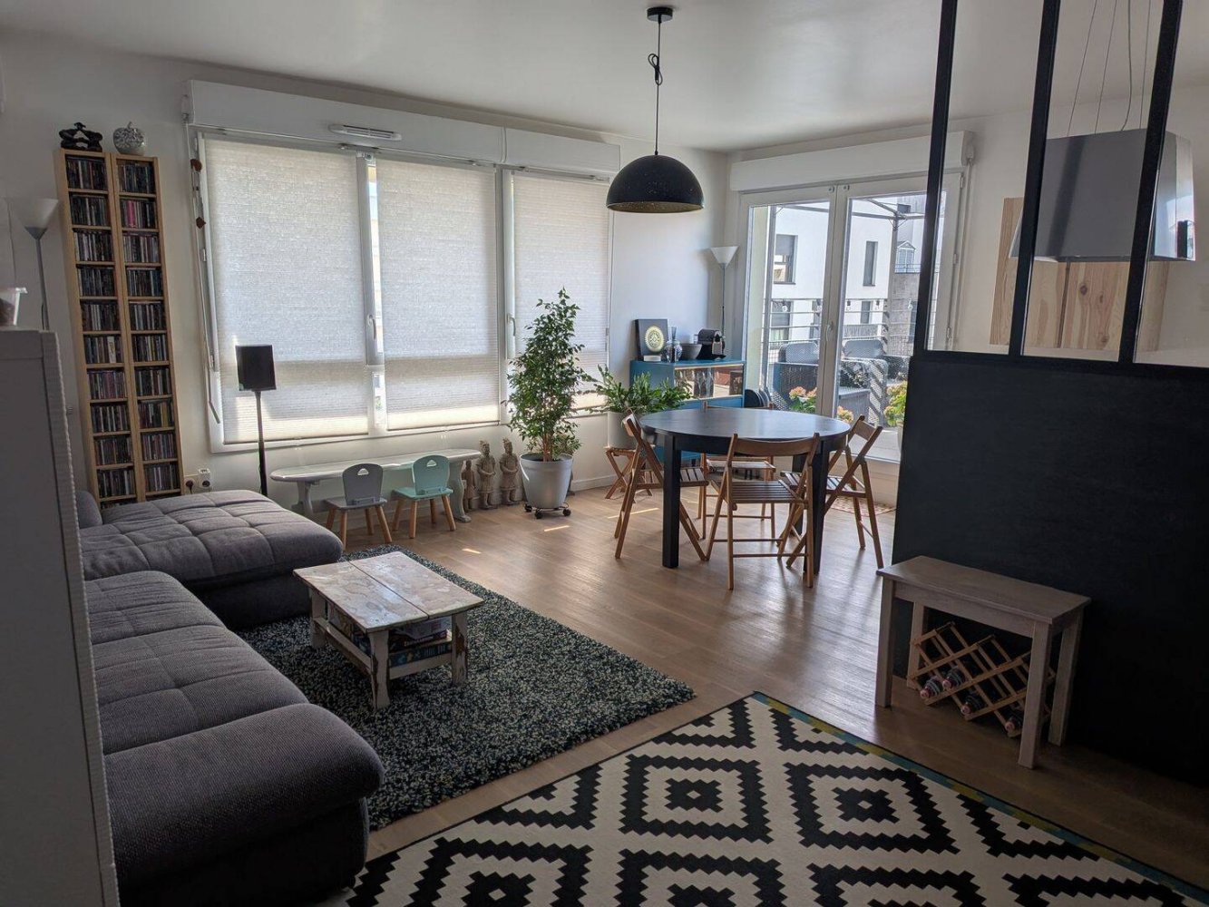 3 Schlafzimmer Wohnung in Noisy-le-Sec, France, Nr. 326872