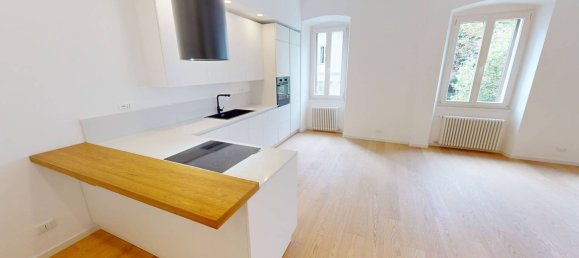 4 rooms Apartment in Trieste, Italy No. 38473 2