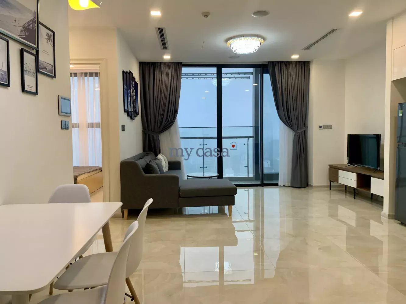 2 Schlafzimmer Wohnung in District 1, Vietnam, Nr. 9455