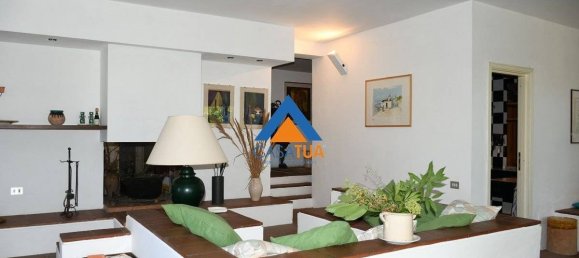 6 bedrooms Villa in Giove, Italy No. 353844 11