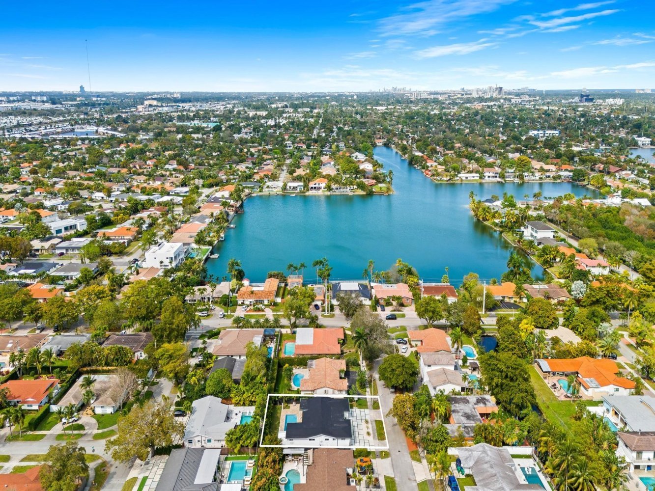 5 chambres villa à louer à Miami, Miami-Dade, Florida, USA № 613868