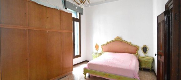 4 Schlafzimmer Penthouse in Venice, Italy, Nr. 176002 13