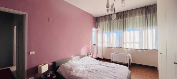 5-salle Appartement à Livorno, Italy No. 73224 7