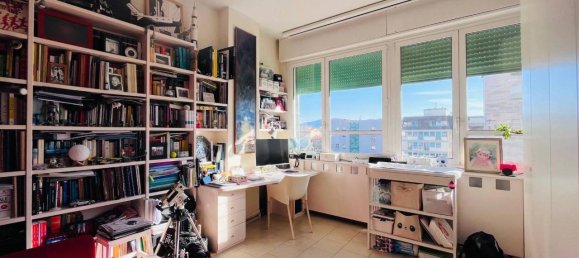 5-salle Appartement à Livorno, Italy No. 73224 10