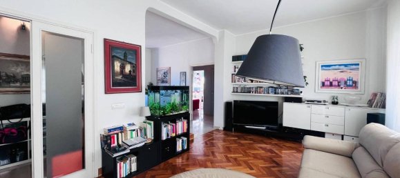 5-salle Appartement à Livorno, Italy No. 73224 20