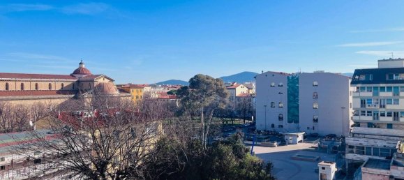 5-salle Appartement à Livorno, Italy No. 73224 30