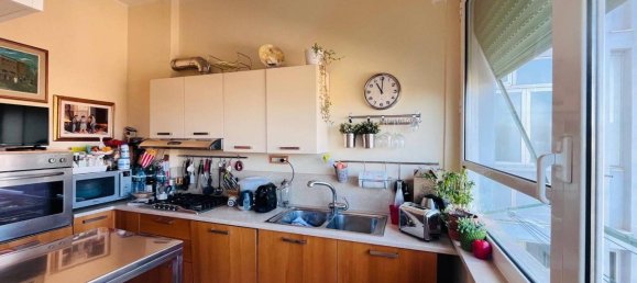 5-salle Appartement à Livorno, Italy No. 73224 29