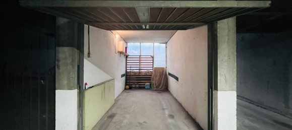 5-salle Appartement à Livorno, Italy No. 73224 16