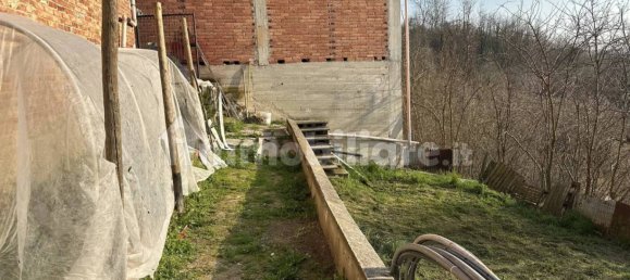 Дом с 4 спальнями в Сан Дамьяно д'Асти, Италия № 269810 8