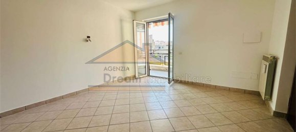 3 rooms Apartment in Giugliano in Campania, Italy No. 285233 2