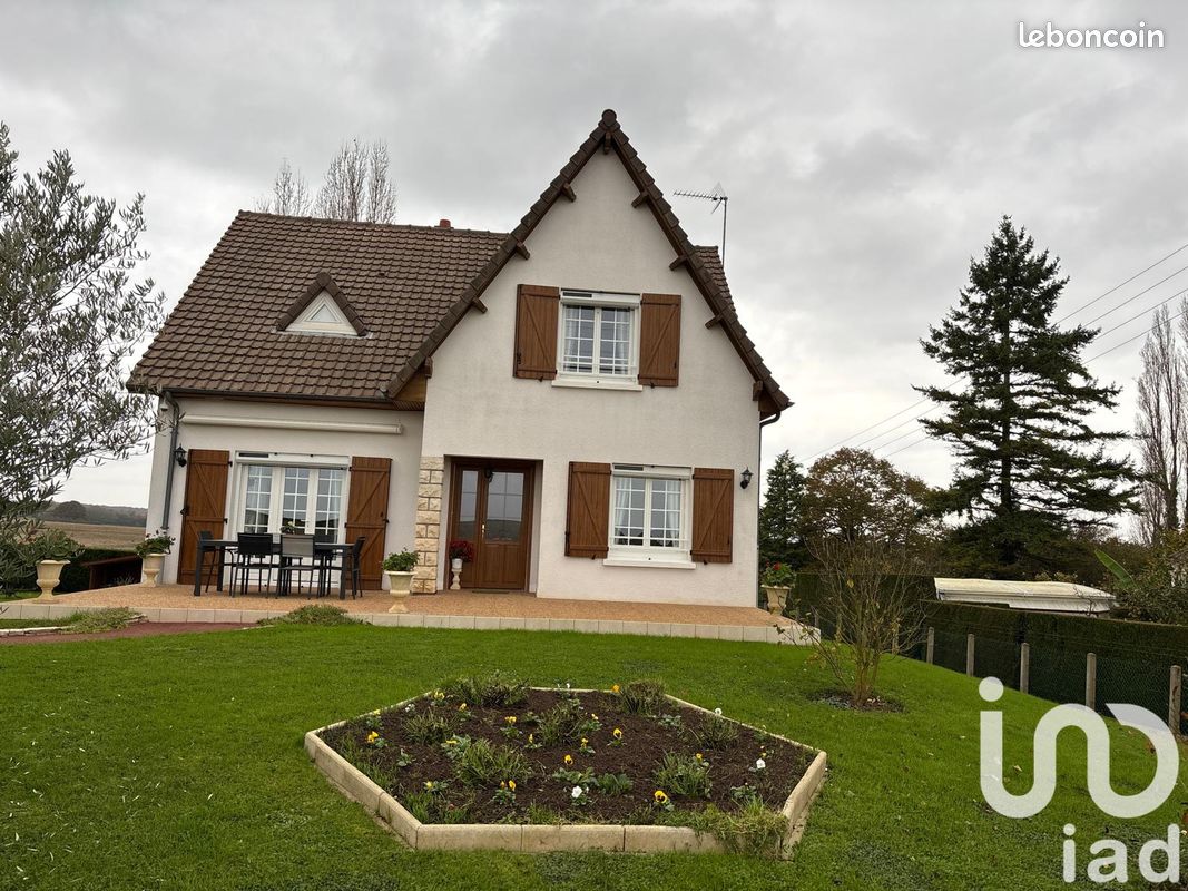 4 bedrooms House in Vendome, France No. 152425