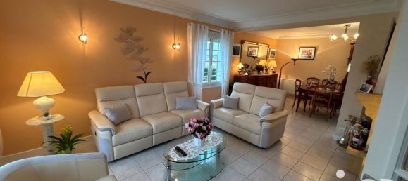 4 bedrooms House in Vendome, France No. 152425 2