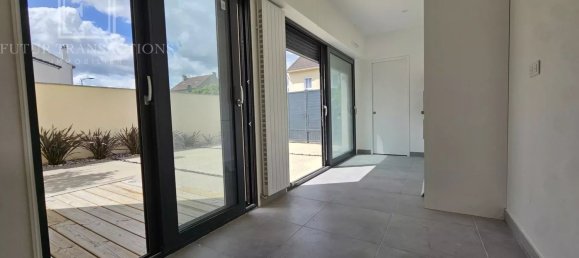 3 Schlafzimmer Villa in Colombes, France, Nr. 172957 14