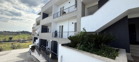 Apartamento de 4 divisões em Monterotondo, Italy N.º 53044 34
