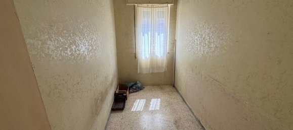 4 rooms Apartment in Barletta, Italy No. 17896 6