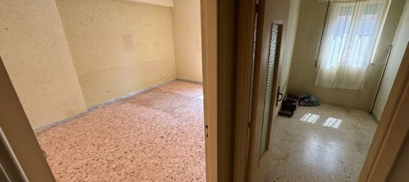 4 rooms Apartment in Barletta, Italy No. 17896 5