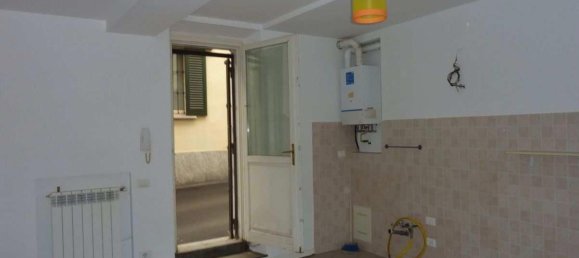 3 rooms House in Stradella, Italy No. 187920 2