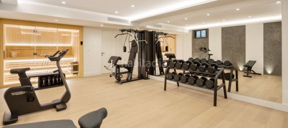 Villa T5 em Marbella, Spain N.º 140707 23