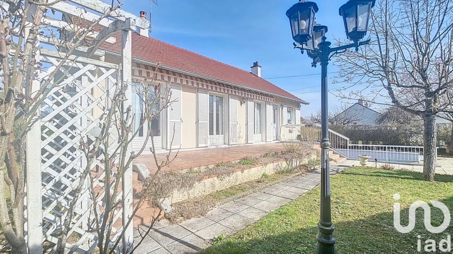 5 bedrooms House in Yzeure, France No. 196485