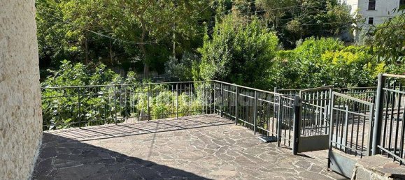 2 bedrooms House in Capestrano, Italy No. 87108 5