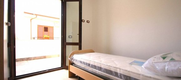 Вилла с 2 спальнями в Авола, Италия № 73335 10