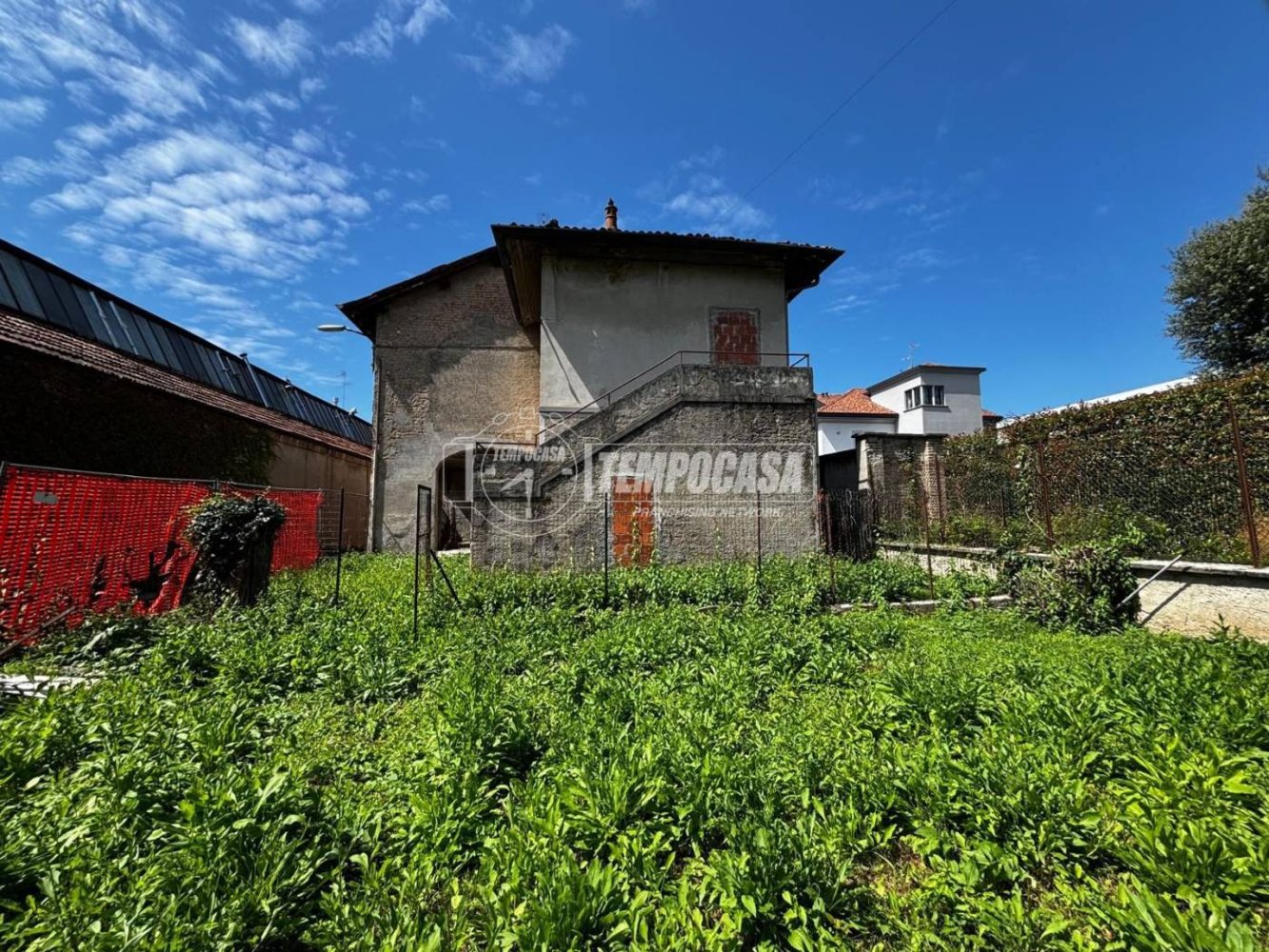 1 غرف نوم شقة في Sovico, Italy رقم 295733