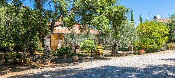 6 bedrooms Villa in Cecina, Italy No. 349422 4