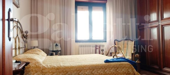 Casa de 13 habitaciónes en Luzzi, Italy No. 151443 18