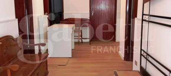 Casa de 13 habitaciónes en Luzzi, Italy No. 151443 27