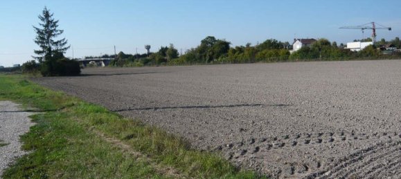  Land in Romilly-sur-Seine, France No. 94892 3