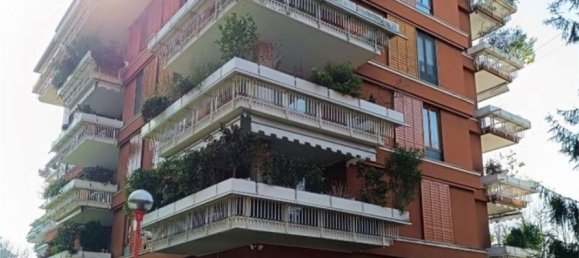 5 rooms Apartment in Segrate, Italy No. 274912 17