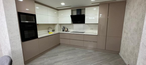 3 Schlafzimmer Wohnung in Nasimi, Azerbaijan, Nr. 1681 9