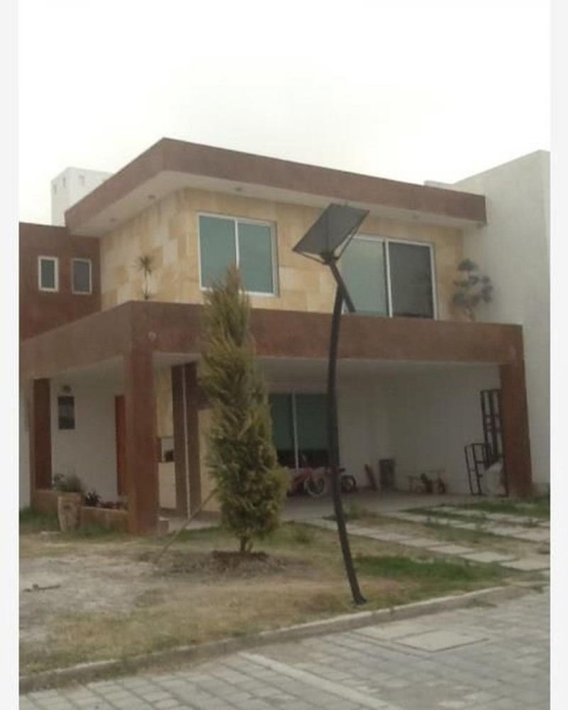 3 bedrooms House in Puebla, Mexico No. 160137