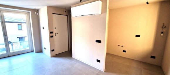 2-salle Appartement à Aosta, Italy No. 227784 31