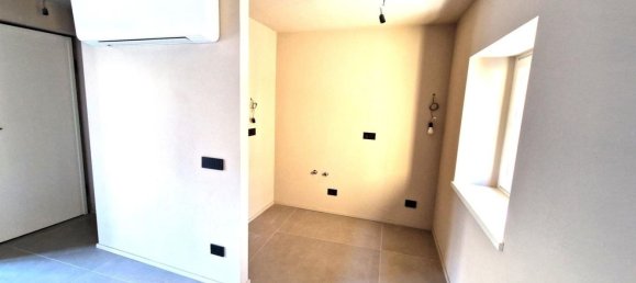 2-salle Appartement à Aosta, Italy No. 227784 29