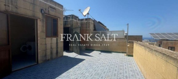 3 bedrooms Apartment in Xaghra, Malta No. 6075 2