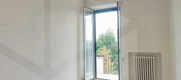 3 rooms Apartment in Bari, Italy No. 29107 8