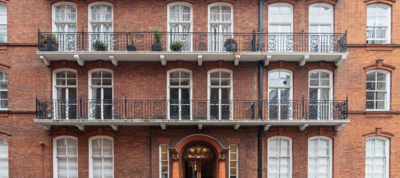 4 bedrooms Apartment in London, United Kingdom No. 13063 13