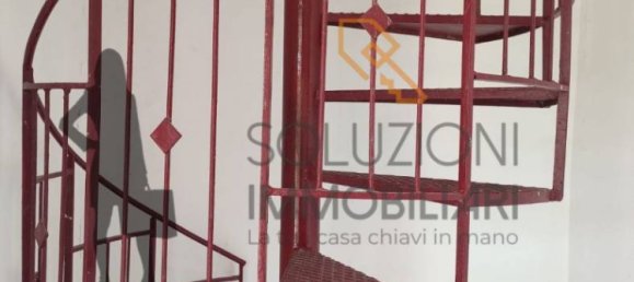 Apartamento de 3 dormitorios en Castellammare del Golfo, Italy No. 91782 2